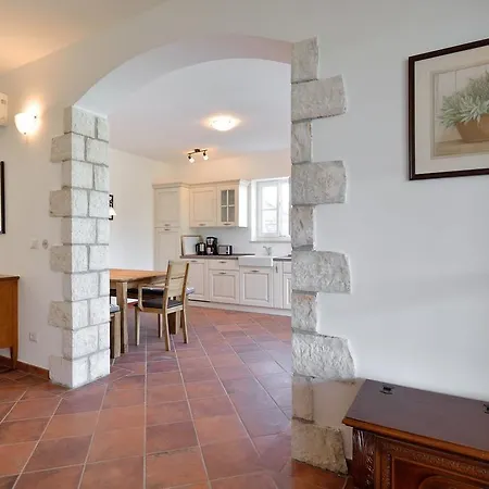 Villa Pomegrana