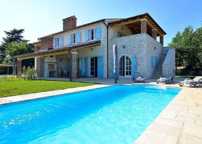 빌라 Pomegrana Tar-Vabriga