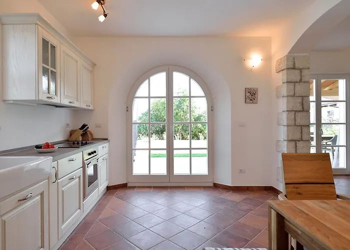 Pomegrana * Tar-Vabriga